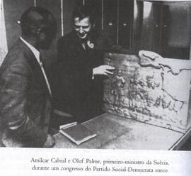 Amílcar Cabral e o Olof Palme, primeiro Ministro da Suécia, durante um congresso do Partido Social-Democrata sueco