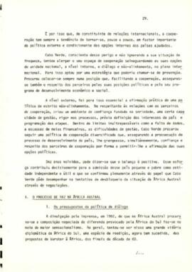 Seminário sobre a África de Língua Oficial Portuguesa, Portugal e os Estado Unidos da América: Cabo Verde – Opção por uma política de paz, comunicação apresentada pelo Sr. Renato Cardoso, Conselheiro de S. Excia o Primeiro Ministro de Cabo Verde