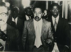 Chegada do Comandante Pedro Pires a Londres para as negociações da Independência de Cabo Verde